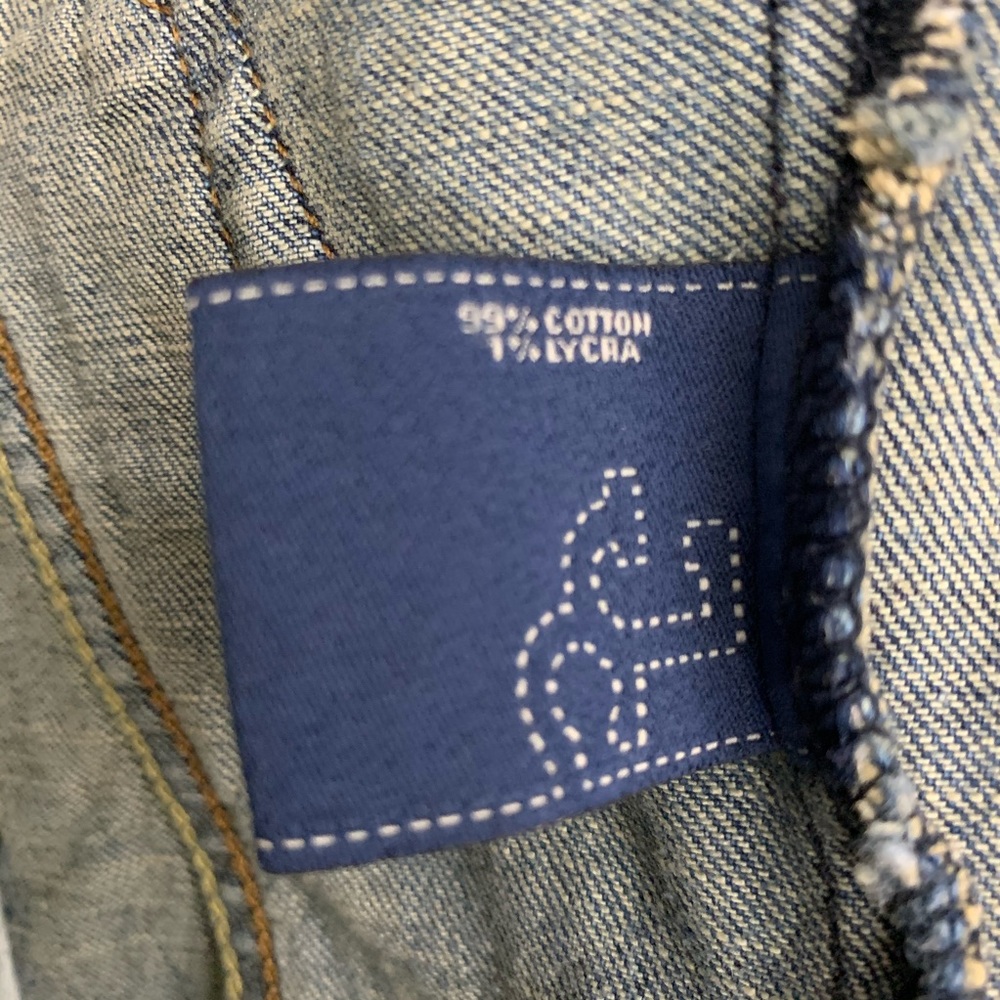 J & COMPANY • Jean Jacket - Picture 8 of 8